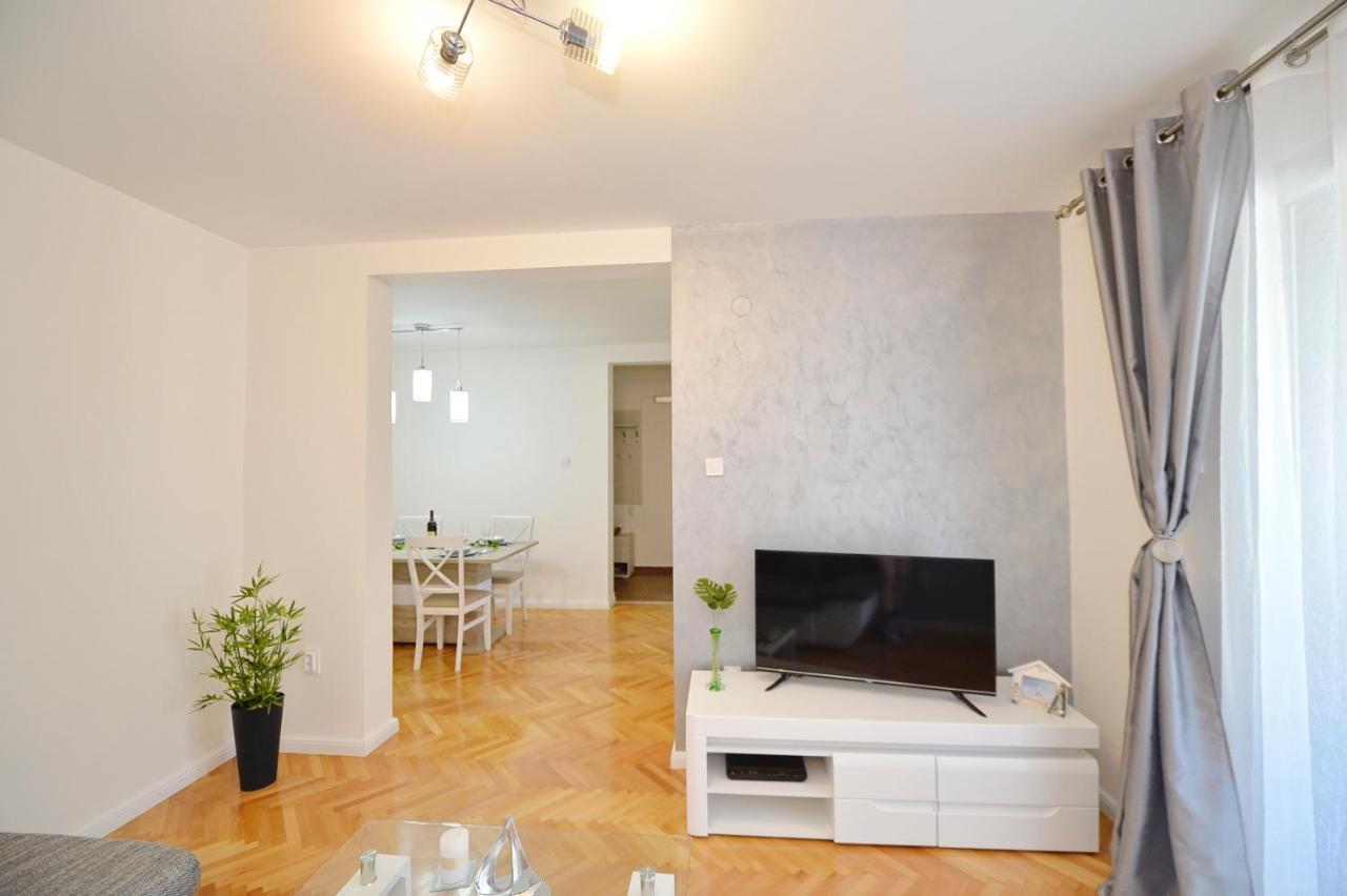 Unico Apartman Kotor Exterior foto
